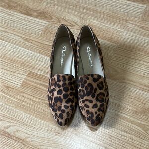 CL by Laundry Leopard Print Women's Flats